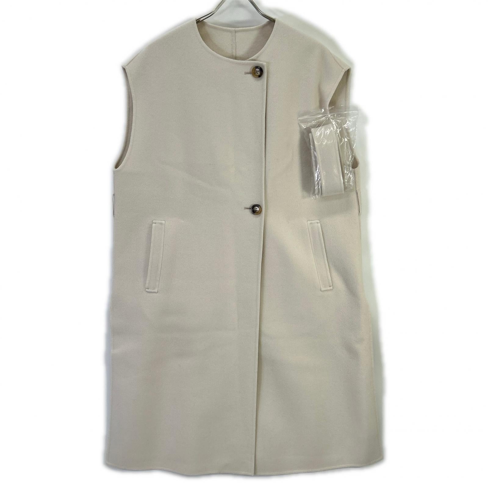NIJYUSANKU 23区 24AW アイボリー ウール90 ノーヵラー ウールリバー ジレ ベスト