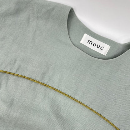 muuc muc603〈Enshu-woven linen-wool fabric〉 Light blue fuchsia flower-embroidered dress