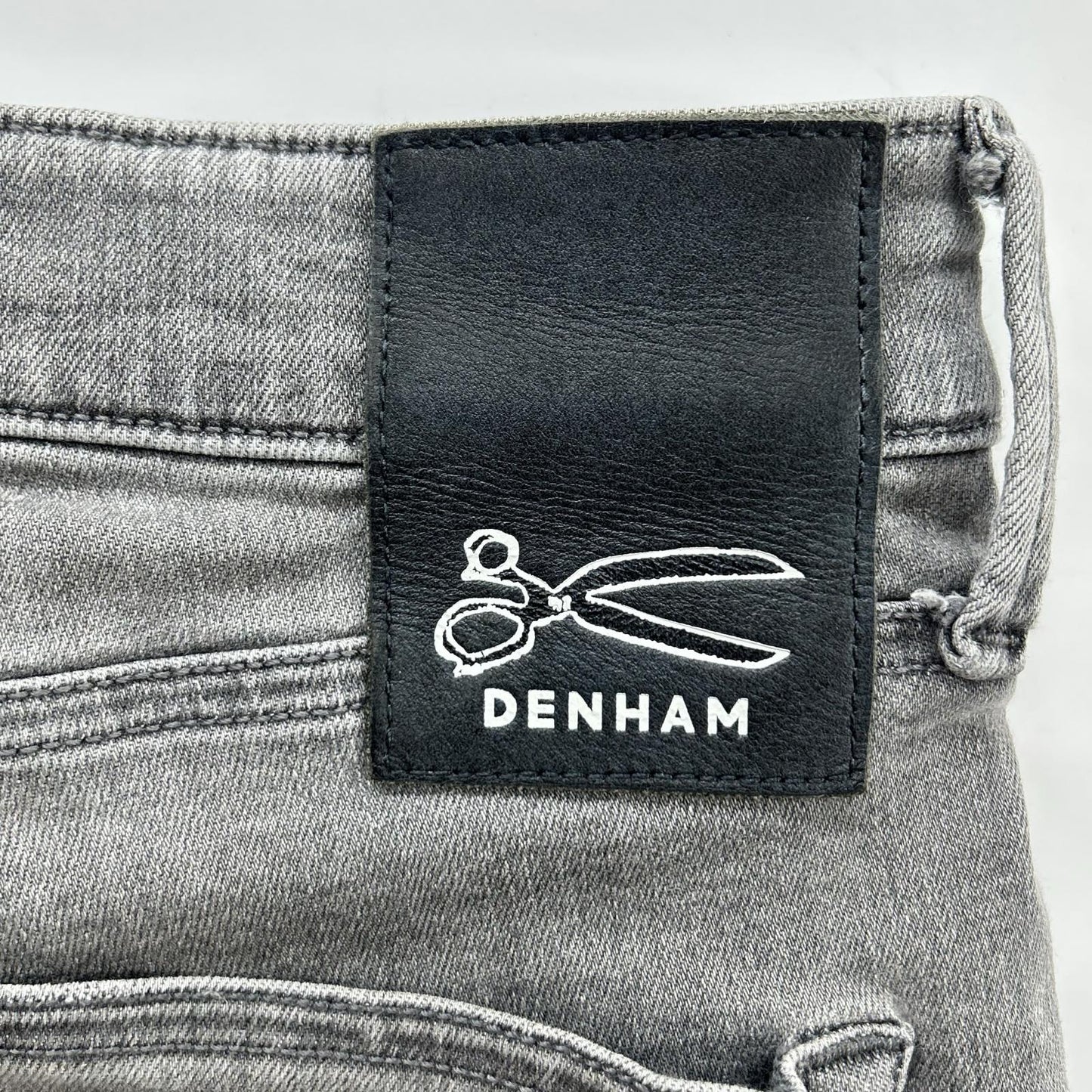 DENHAM デンハム 01-21-04-11-006 RAZOR グレー コットン スリムフィット ボタンフライデニムパンツ ボトムス