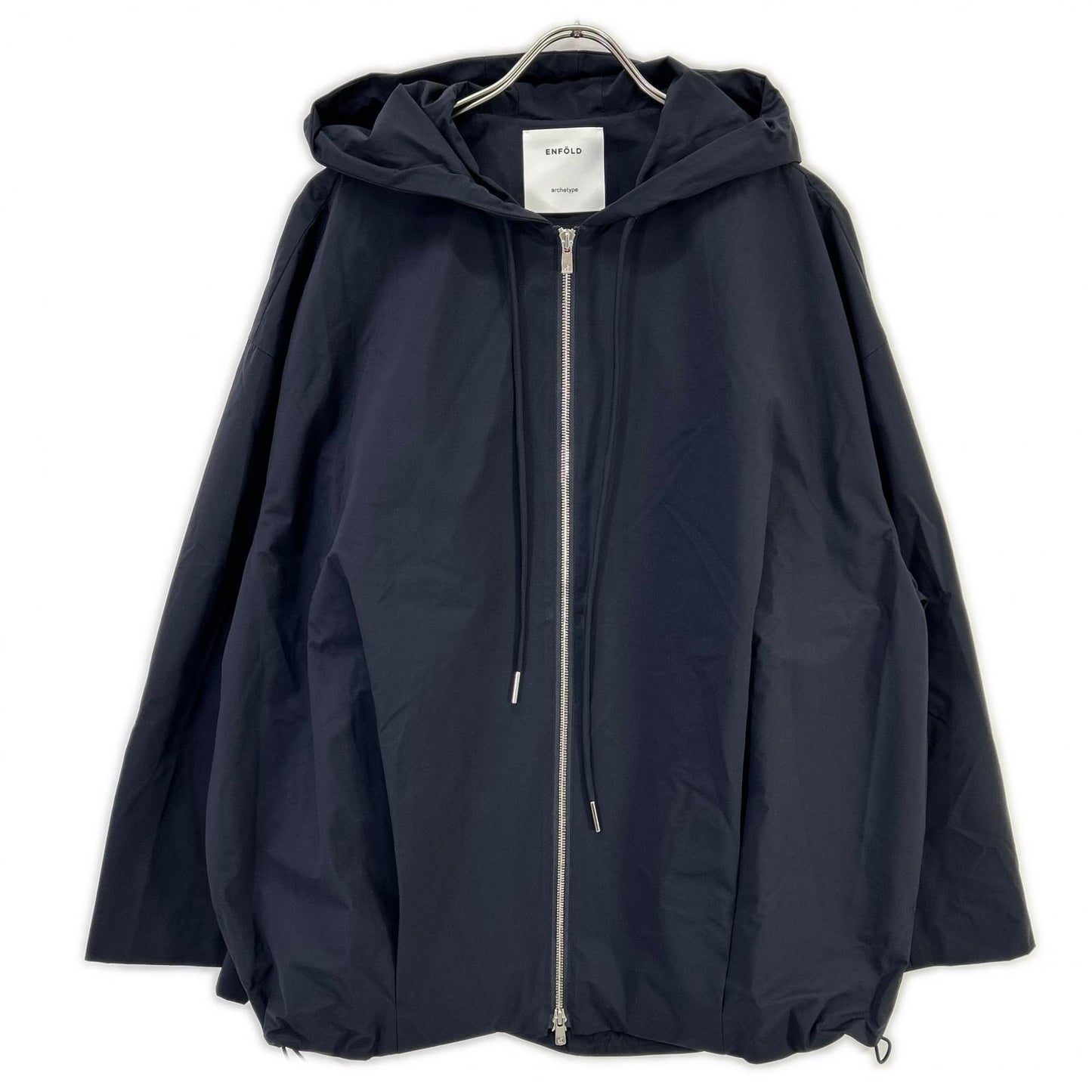 ENFOLD エンフォルド 【archetype】26SS 300JS130-0731 ネイビー ナイロン ジップアップ HOODED BLOUSON トップス