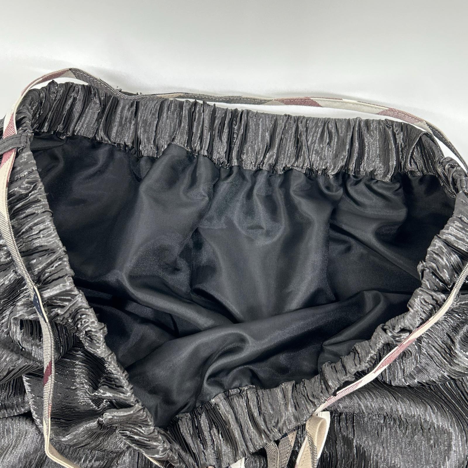 BLUE LABEL CRESTBRIDGE ブルーレーベルクレストブリッジ 25年製 グレー シャイニーティアードスカート スカート