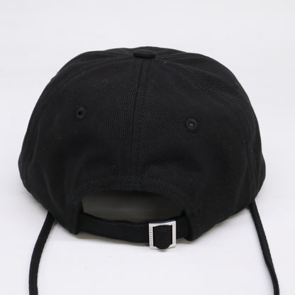 JACQUEMUS ジャックムス 【新品同様】26SS ACU00452AW00092-990 LA CASQUETTE ARTICHAUT メタルロゴ コットン フリンジ加工 ドローコード ベースボールキャップ 帽子