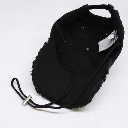 JACQUEMUS ジャックムス 【新品同様】26SS ACU00452AW00092-990 LA CASQUETTE ARTICHAUT メタルロゴ コットン フリンジ加工 ドローコード ベースボールキャップ 帽子