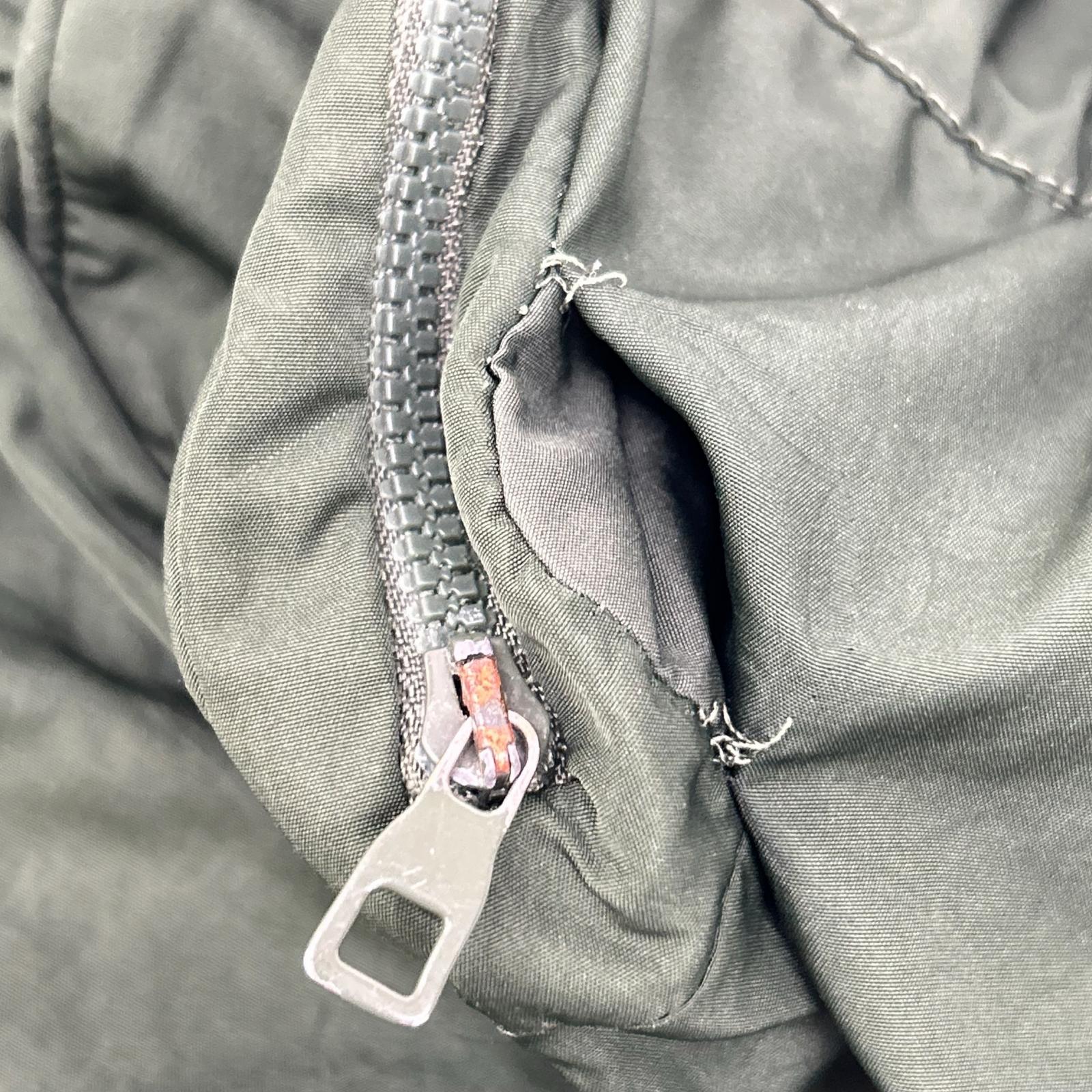 LOUIS VUITTON ルイヴィトン RM221Q OSJ HHW55W 22SS グリーン ナイロン 3Dポケットモノグラムボードショーツ ショートパンツ ボトムス