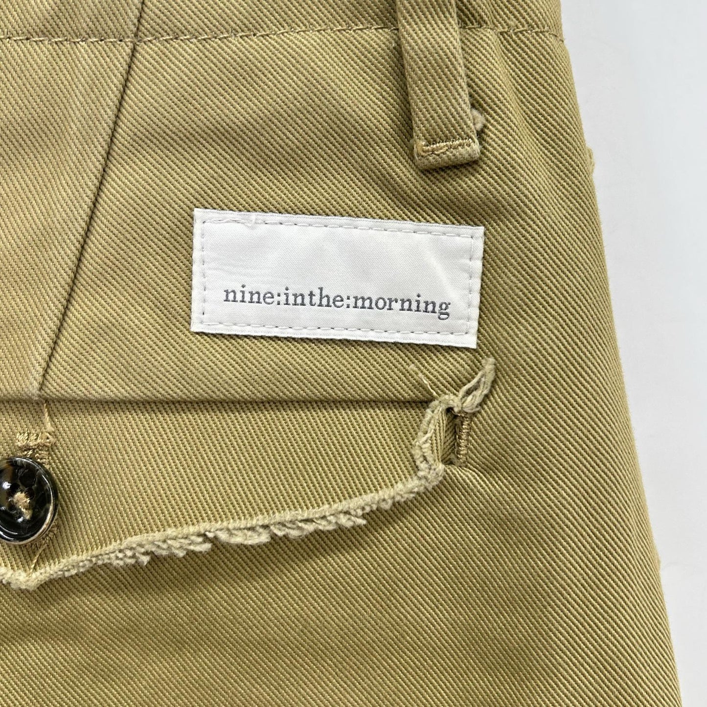 Nine In The Morning ナインインザモーニング 9FW16-FL20 カーキ コットン フリンジデザイン ボタンフライ テーパードスラックス ボトムス