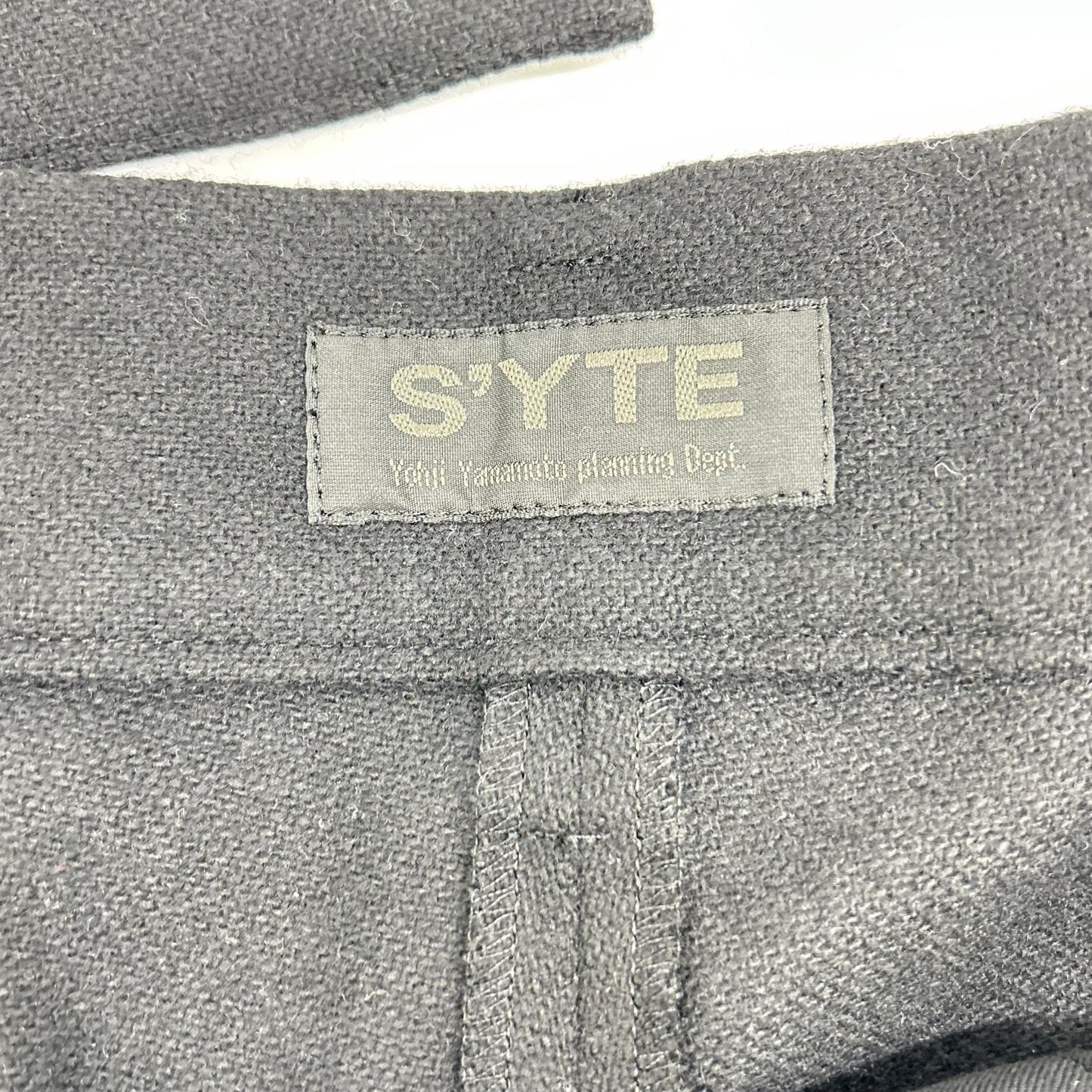 S'YTE サイト 22AW UV-P04-820 ブラック FLANNEL WAIST ADJUSTABLE VERTICAL JOINT PANTS ボトムス