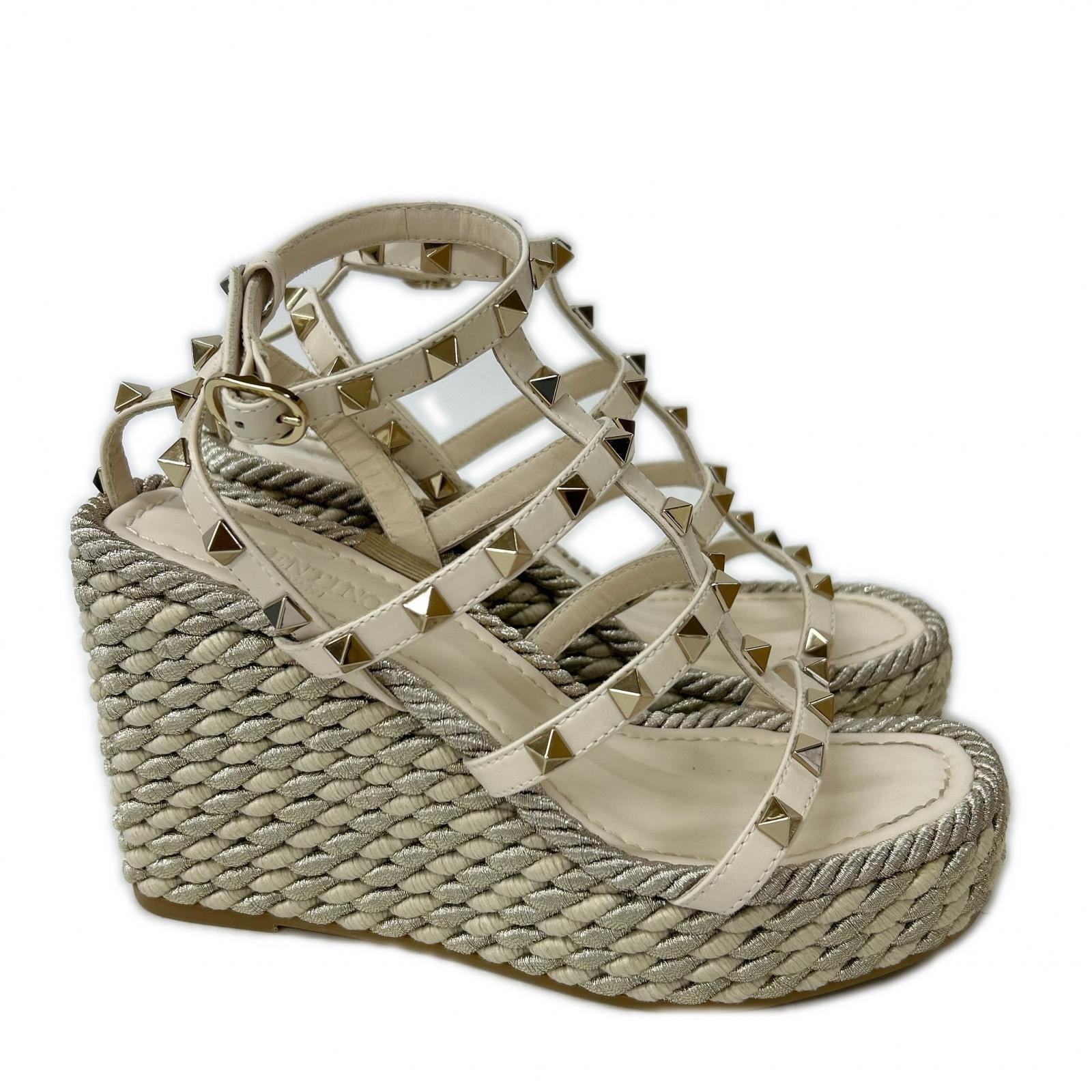 Valentino Garavani ヴァレンティノガラヴァーニ 【美品】ロックスタッズ ラミネート ナッパレザー ウェッジソール サンダル シューズ