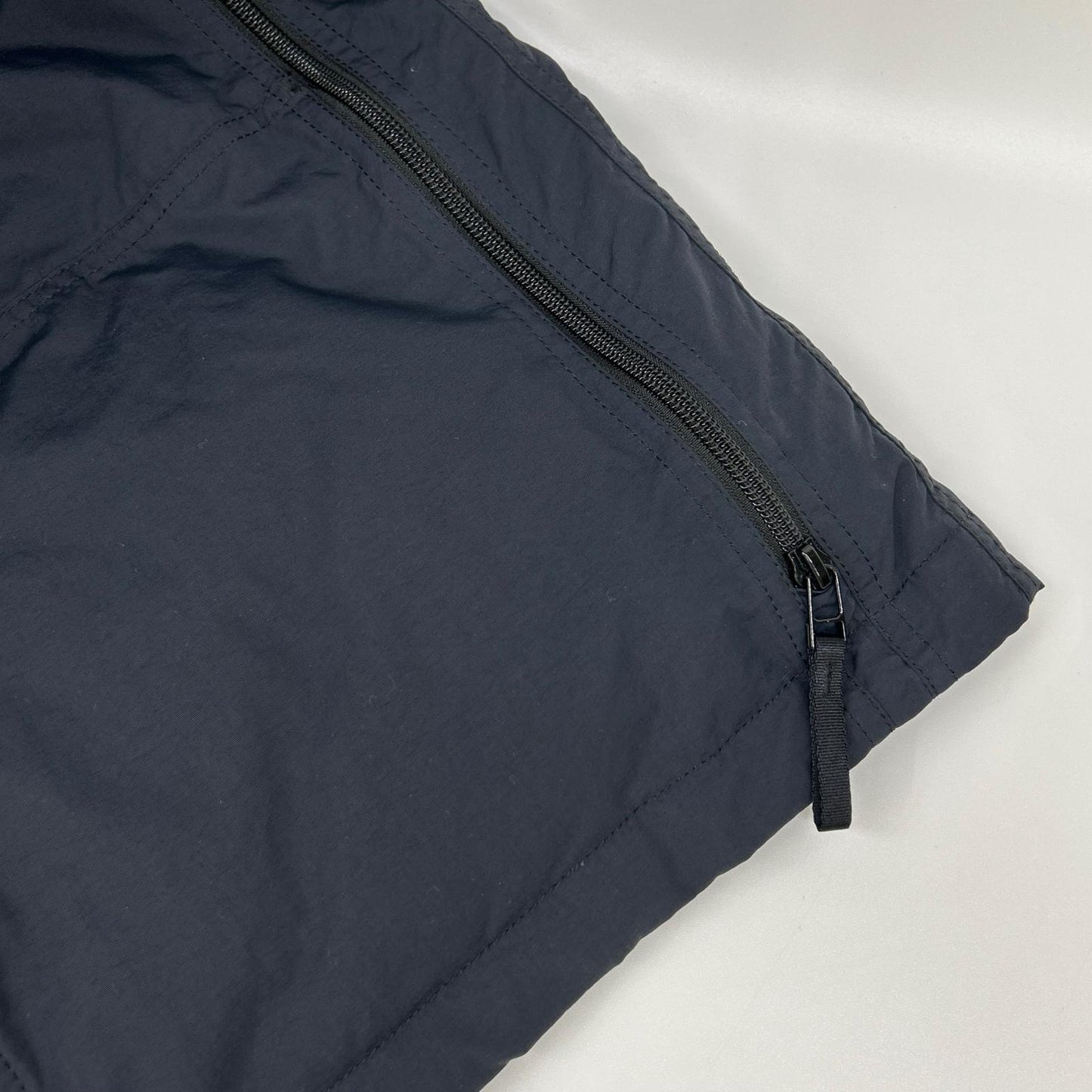 ISSEY MIYAKE イッセイミヤケ 04年 ME41FC176 ダークネイビー マルチジップ ナイロン ダウンジャケット ジャケット