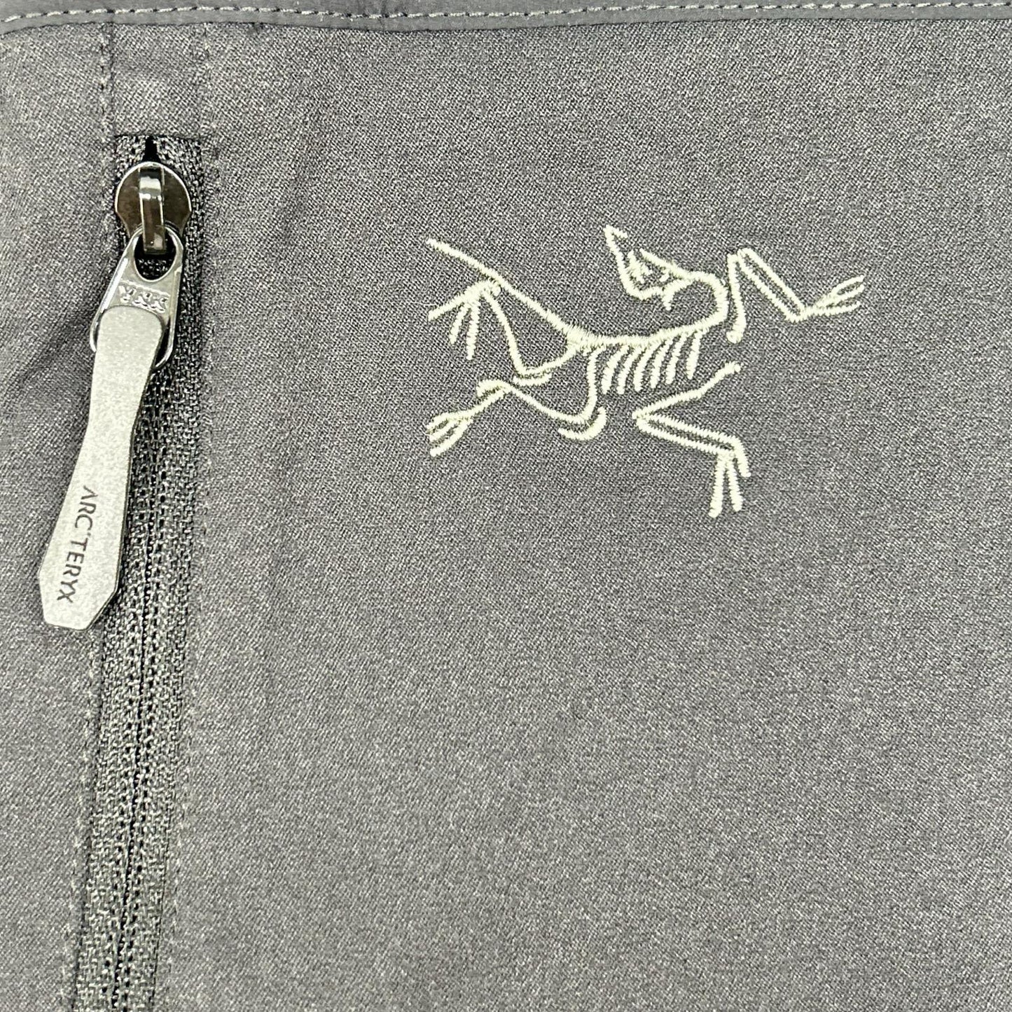 ARC'TERYX アークテリクス X000009557 24年 ブラック Proton SL Hoody プロントSLフーディ ジャケット
