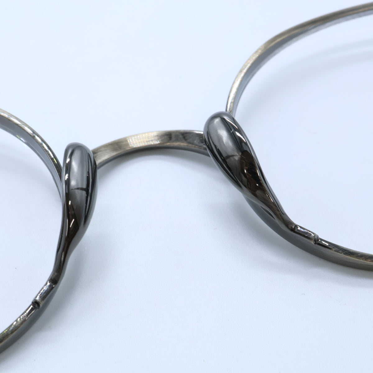 KameManNen カメマンネン 【美品】KMN9918 AG TITANIUM オーバルシェイプ アイウェア 眼鏡