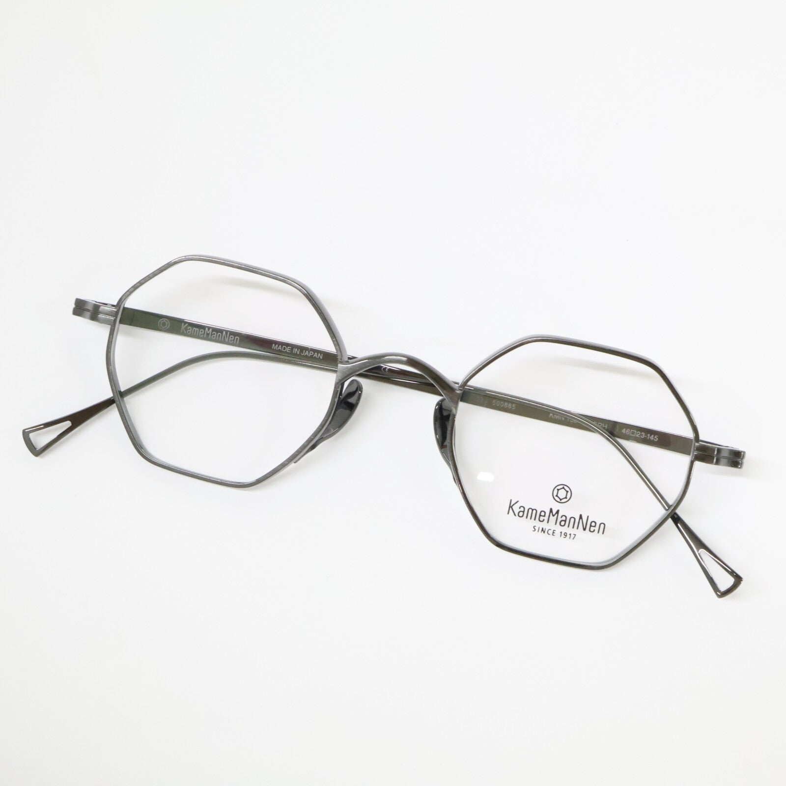 KameManNen カメマンネン 【美品】KMN152 GRH TITANIUM デモレンズ オクタゴンシェイプ アイウェア 46□23-145 KameManNen カメマンネン 【美品】KMN152 GRH TITANIUM デモレンズ