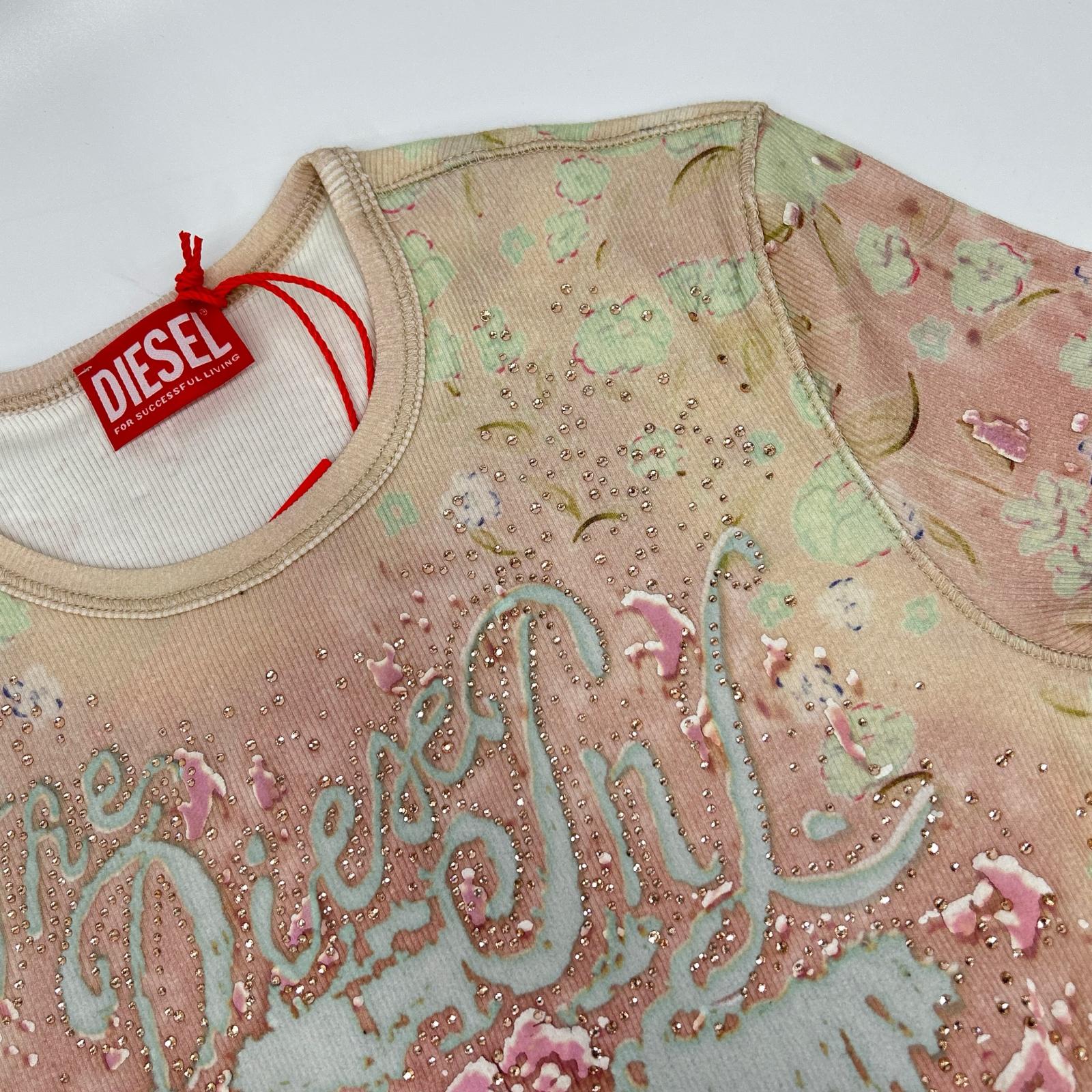 DIESEL ディーゼル 26SS A23538 T-BRIL ピンク リブストレッチジャージー クリスタル×ベルベットタッチ パフプリントTシャツ トップス
