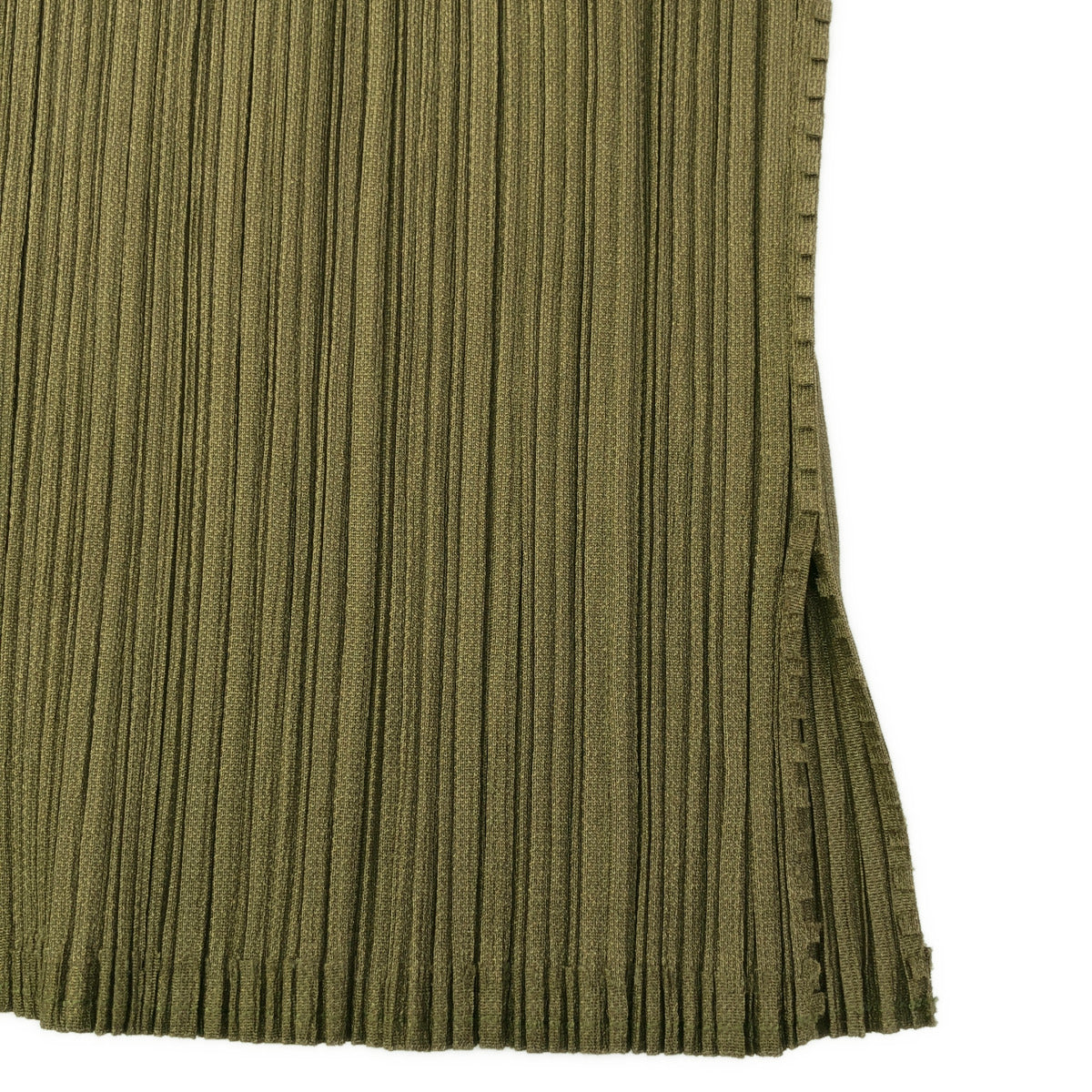 PLEATS PLEASE プリーツプリーズ PP31-JK222 カーキ Vネックモックネックノースリーブトップス トップス