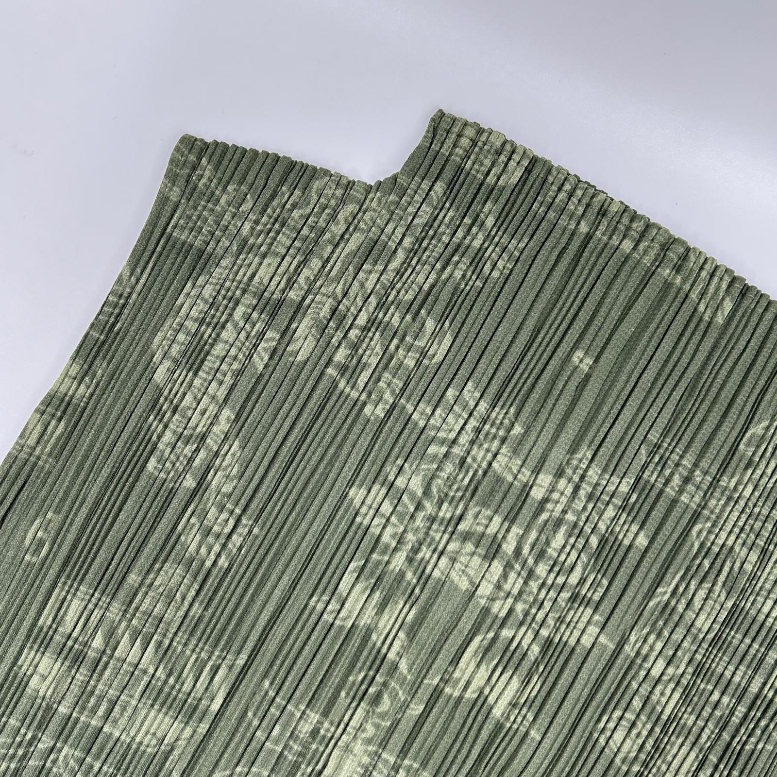 PLEATS PLEASE プリーツプリーズ PP41-JK721 グリーン チャイニーズ柄モックネックノースリーブトップス トップス