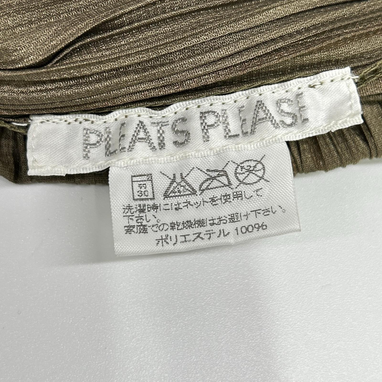 PLEATS PLEASE プリーツプリーズ PP41-JK741 カーキ 幾何学模様 ノースリーブトップス トップス