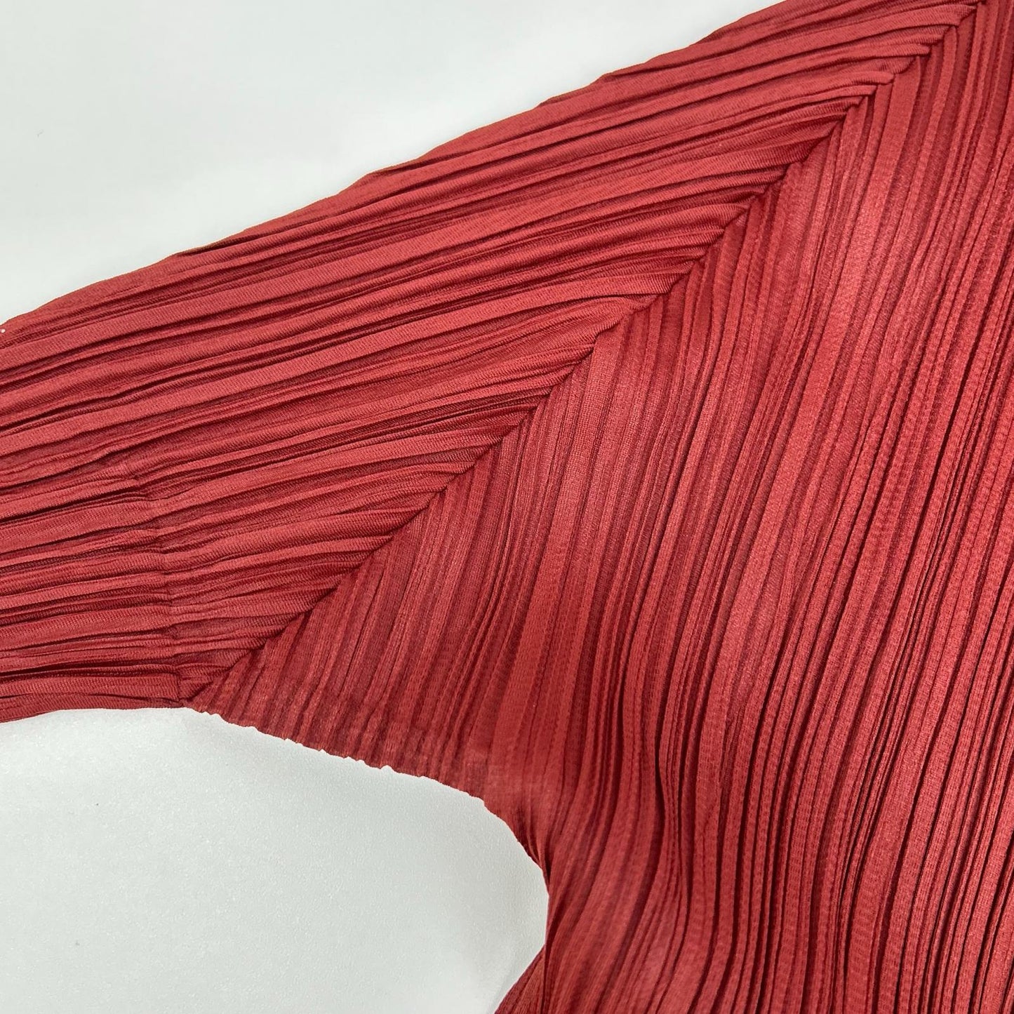 PLEATS PLEASE プリーツプリーズ PP33-JK182 レッド モックネック長袖カットソー トップス
