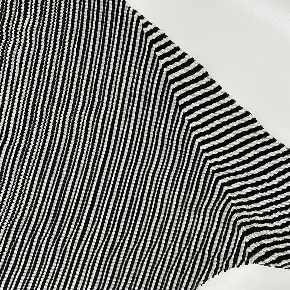 【SALE】 PLEATS PLEASE プリーツプリーズ PP16-FJ211 ブラック ストライプ切替モックネックショートスリーブカットソー トップス