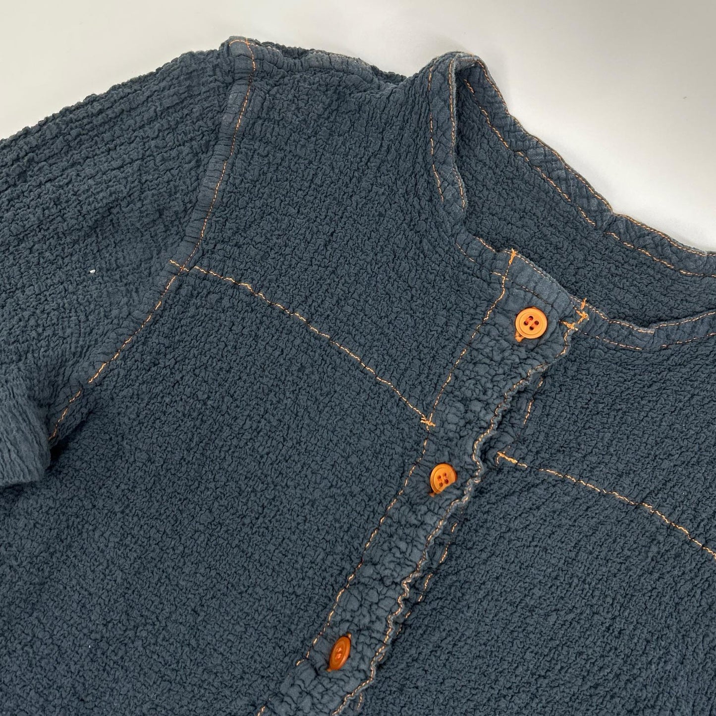 MeISSEYMIYAKE ミーイッセイミヤケ MI54-FO109 ブルー シュリンク加工ステッチデザインカーディガン トップス