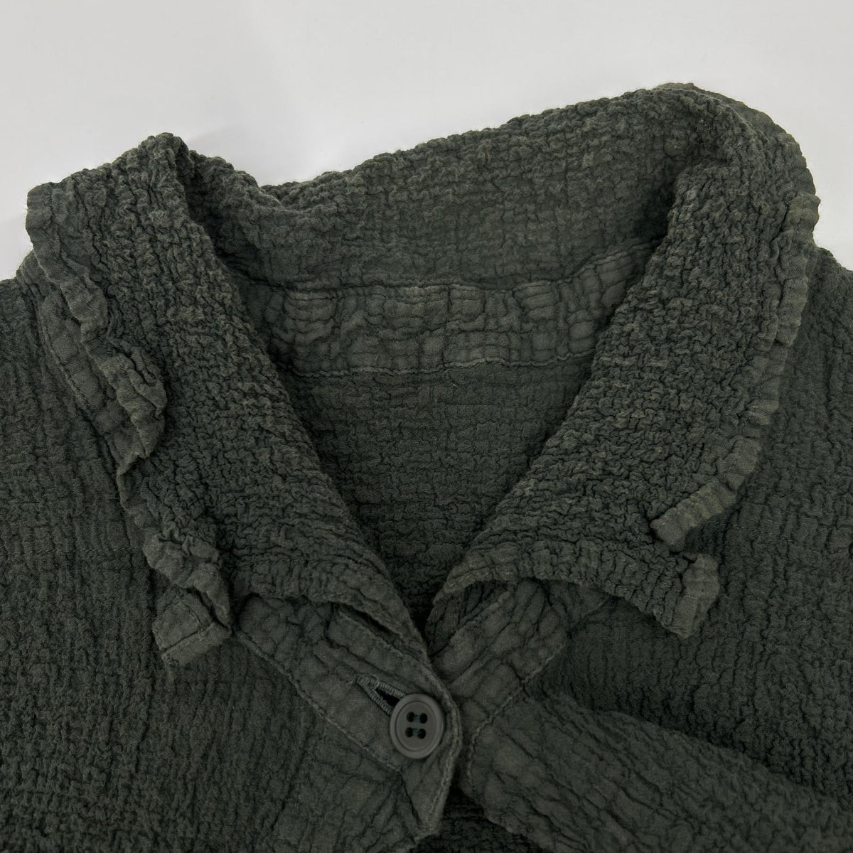 MeISSEYMIYAKE ミーイッセイミヤケ MI54FK408 khaki shrunk-finish two-pocket cardigan tops