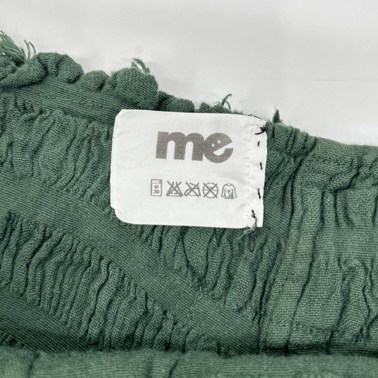 MeISSEYMIYAKE ミーイッセイミヤケ MI54-FG451 カーキ ギャザー切りっぱなしAランク2ポケットスカート スカート