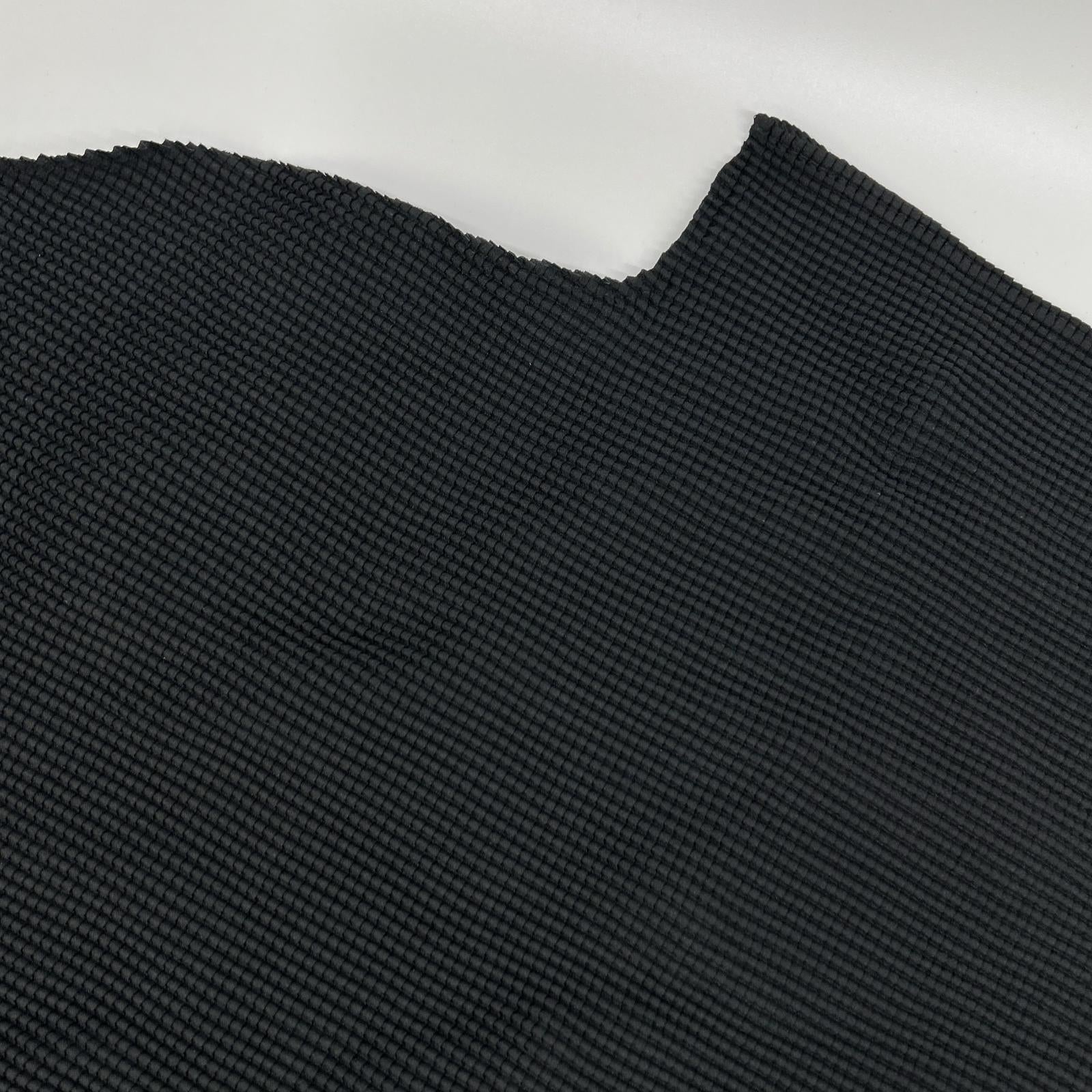 MeISSEYMIYAKE ミーイッセイミヤケ MI33-FJ421 ブラック×レッド モックネック長袖カットソー トップス