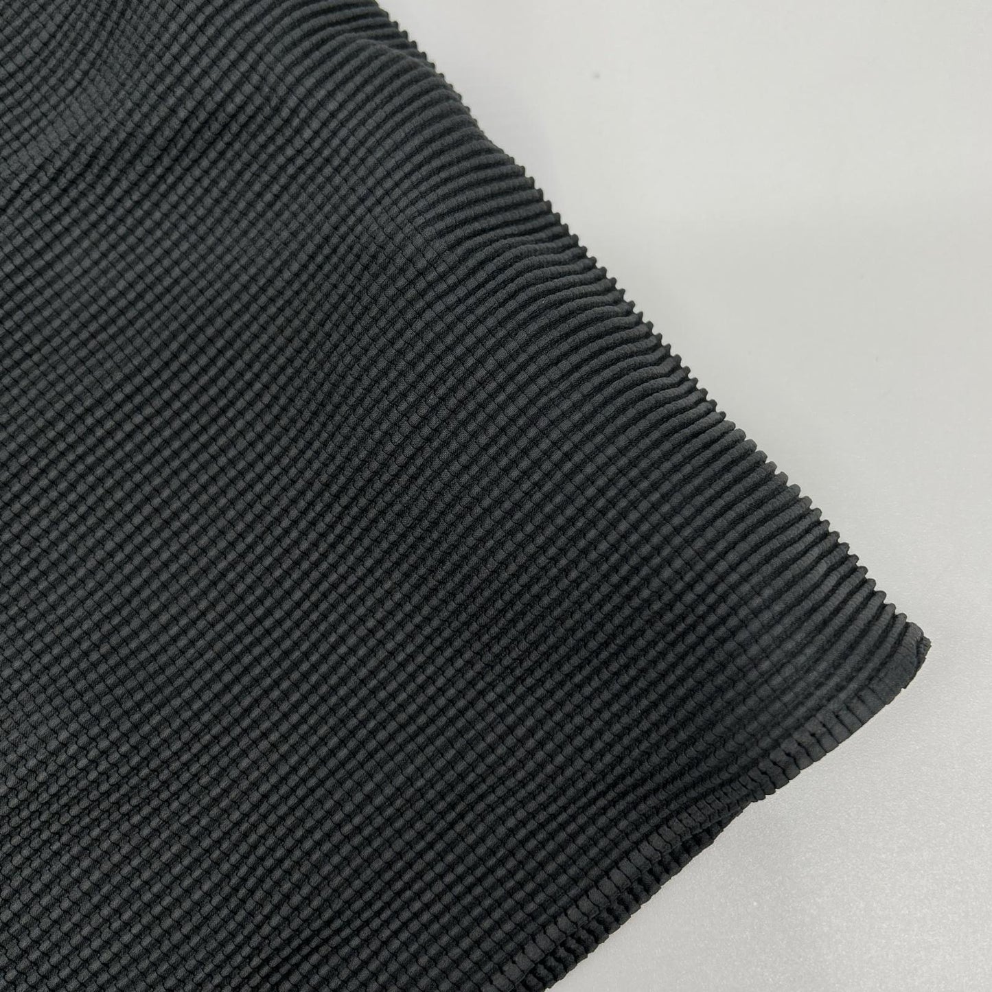 MeISSEYMIYAKE ミーイッセイミヤケ MI31-FK403 チャコール モックネックショートスリーブカットソー トップス