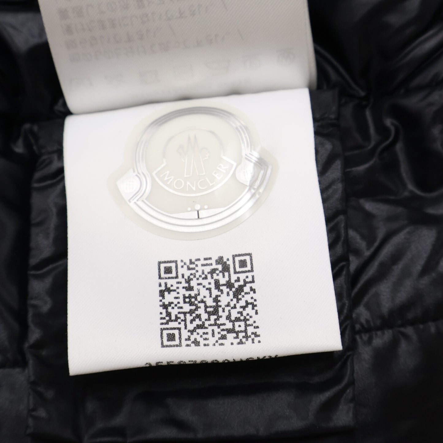 MONCLER モンクレール 【新品同様】HENDAYE ベルト付 フーディダウンジャケット ジャケット