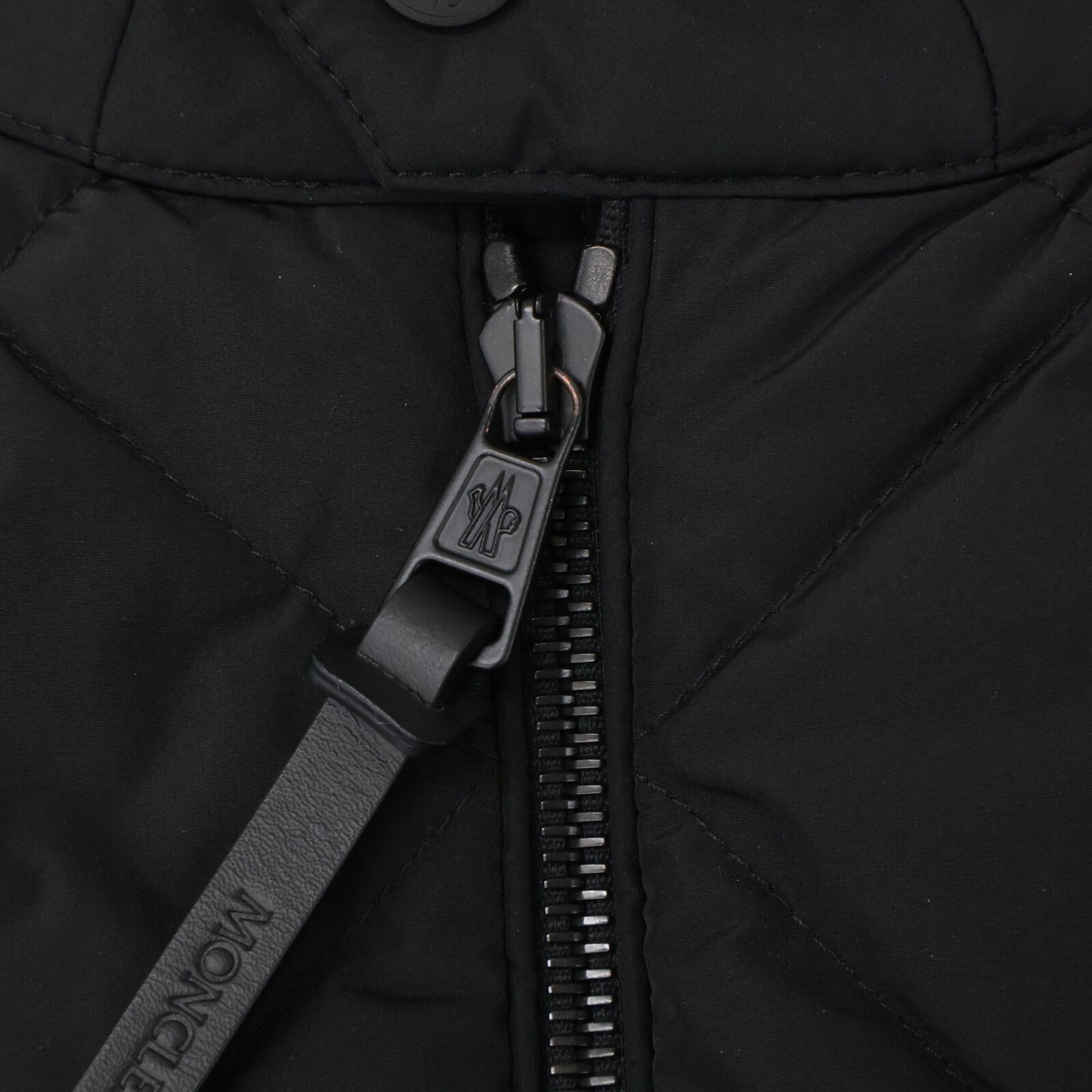 MONCLER モンクレール 【美品/25年製】VIVIES キルティング切替 ダウンジャケット ジャケット
