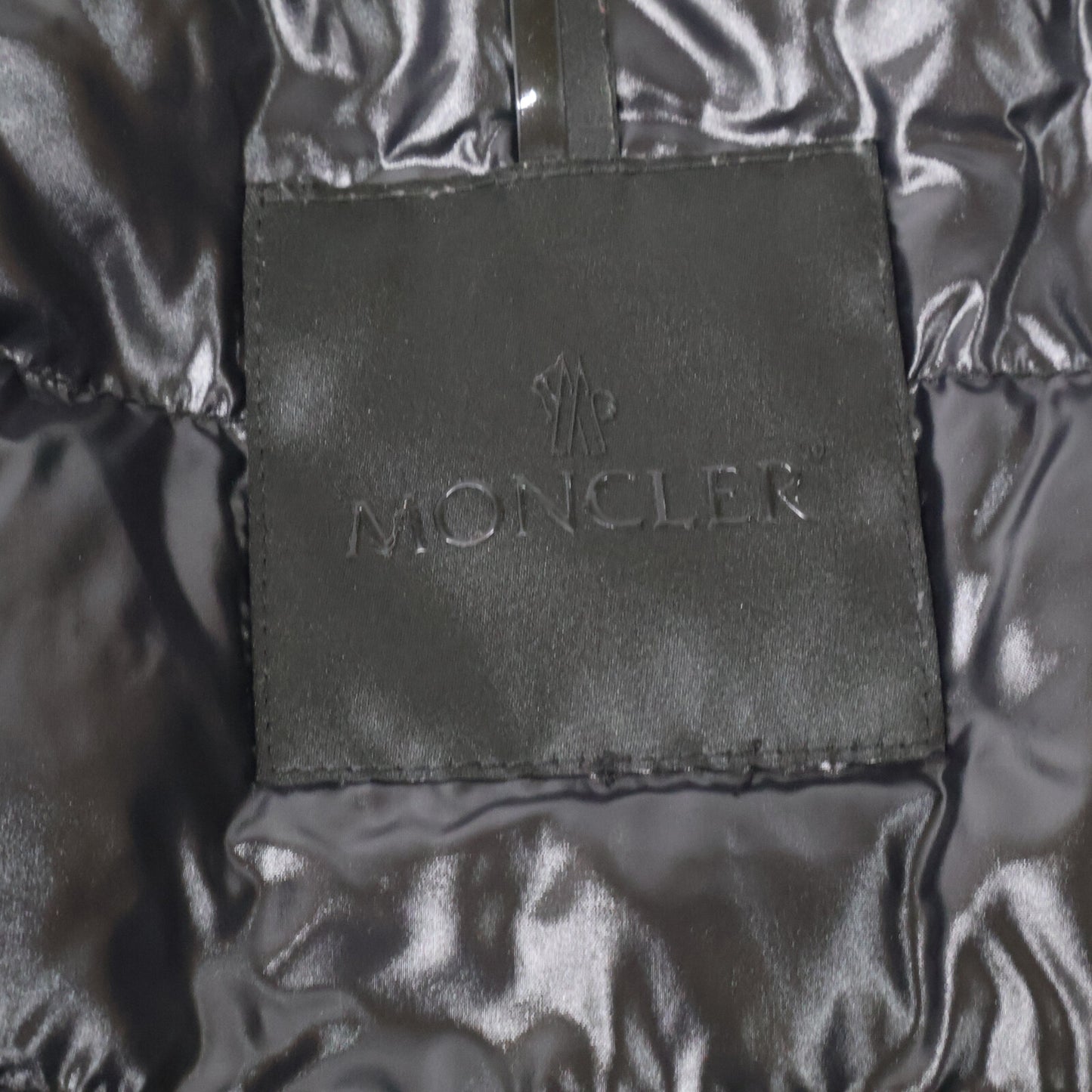 MONCLER モンクレール CHARTRES ライトダウン コート