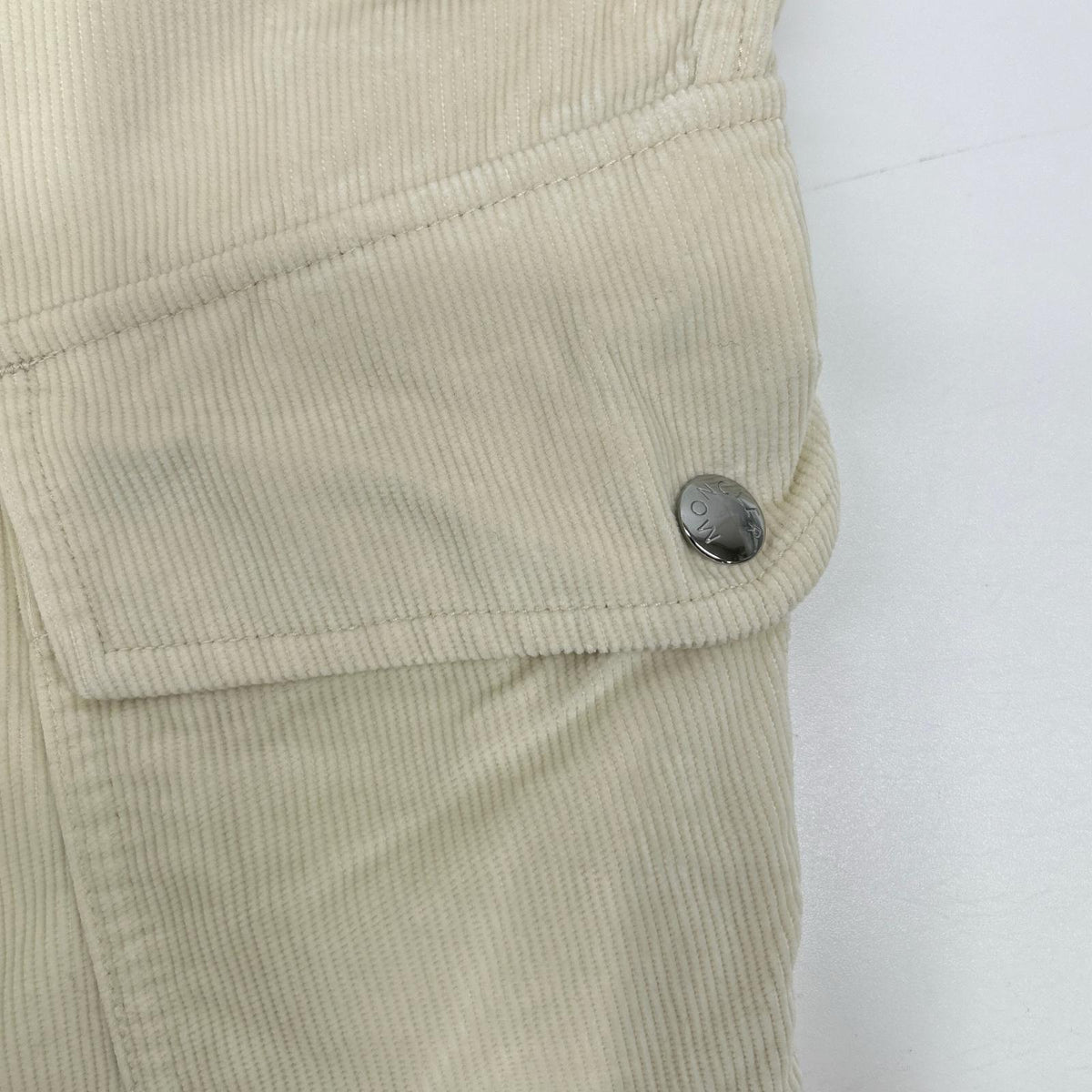 MONCLER モンクレール 【GENIUS】MONCLER 1952 PANTALONE SPORTIVO アイボリー コーデュロイカーゴパンツ ボトムス