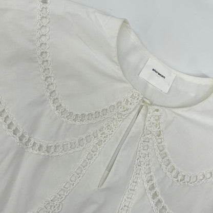 shirocon Shirocon SC2121-007SM White Cotton-Blend Loop-Embroidered Sailor Blouse Tops