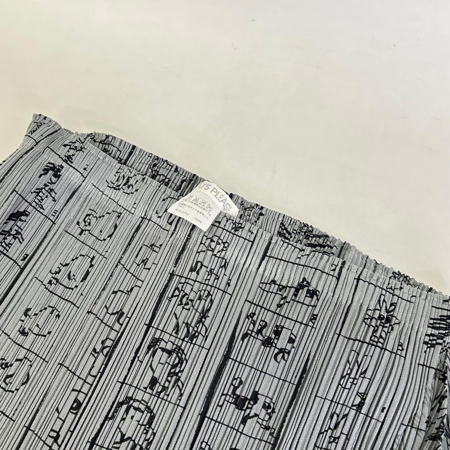 PLEATS PLEASE プリーツプリーズ PP71-JG714 グレー コミックイラストロングスカート スカート