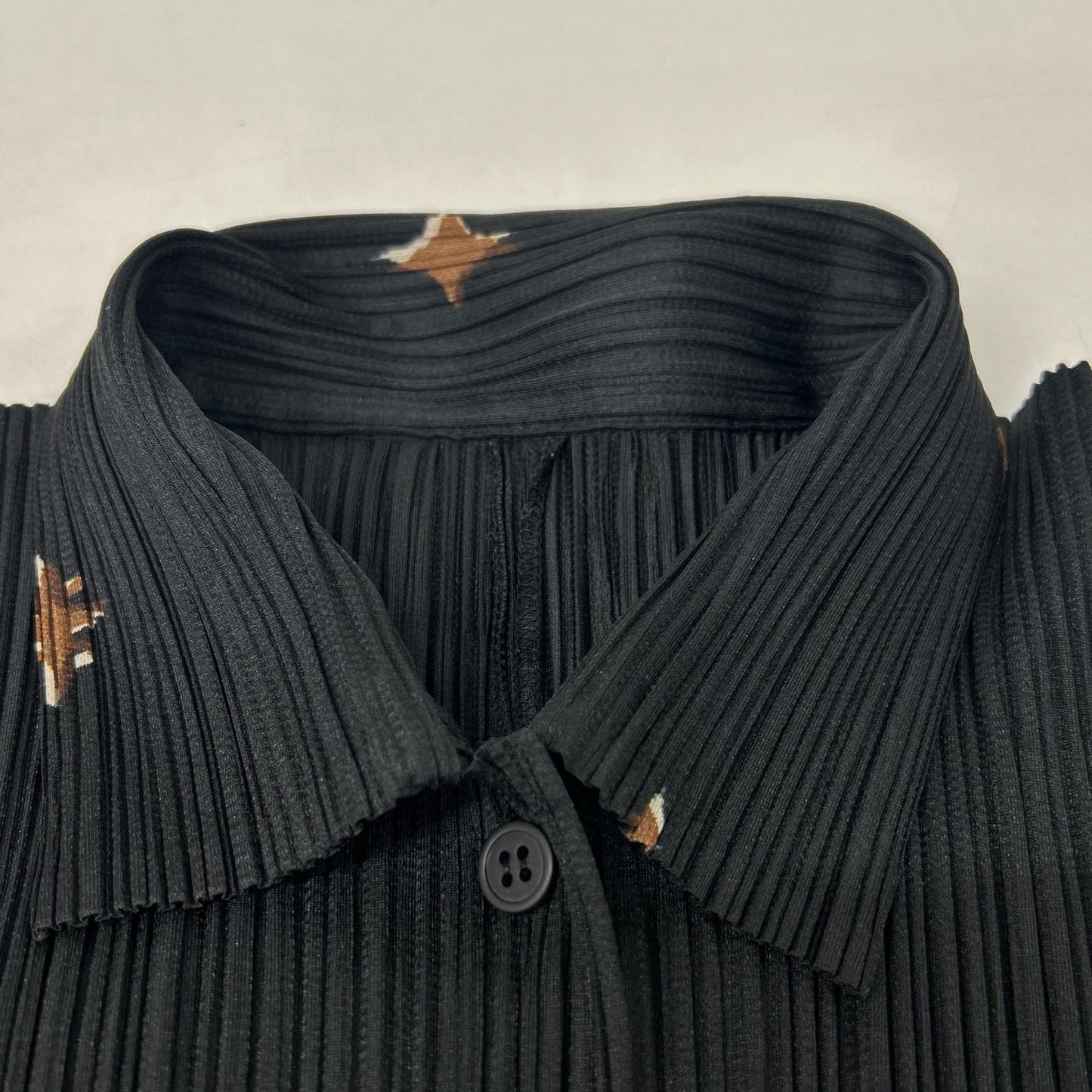 PLEATS PLEASE プリーツプリーズ 【美品】PP43-JJ772 プリーツ メリーゴーランド アニマルプリント 七分袖ブラウス トップス
