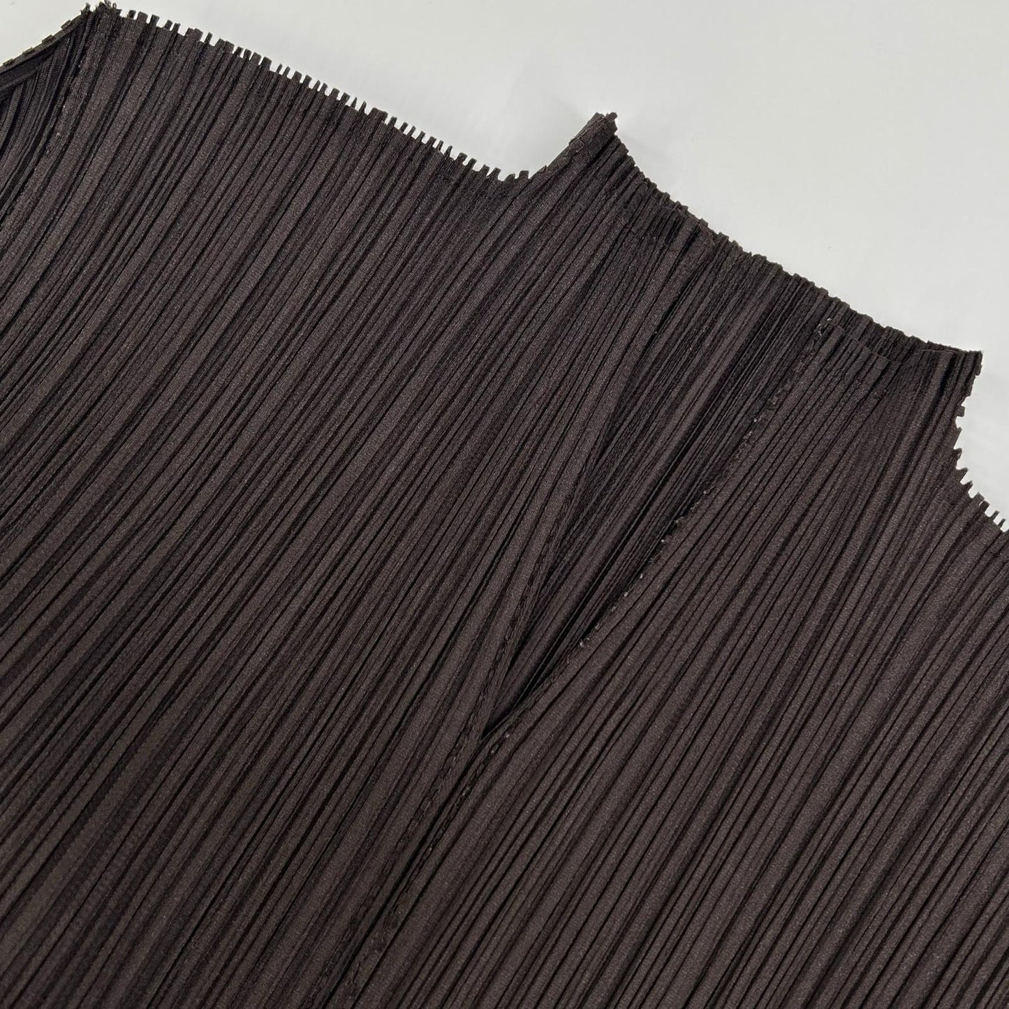 PLEATS PLEASE プリーツプリーズ PP33-JK202 ブラウン Vネックモックネック変形長袖カットソー トップス