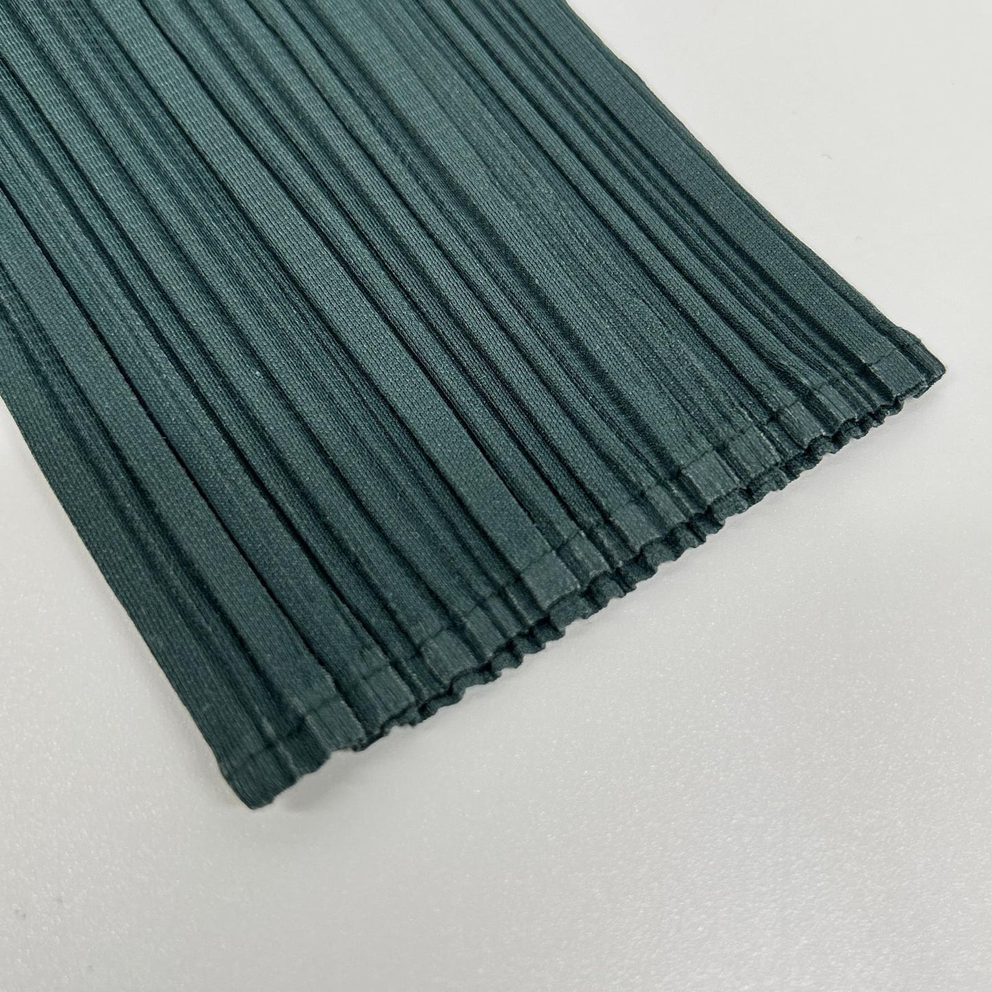 PLEATS PLEASE プリーツプリーズ PP72-JK602 グリーン クルーネック長袖カットソー トップス
