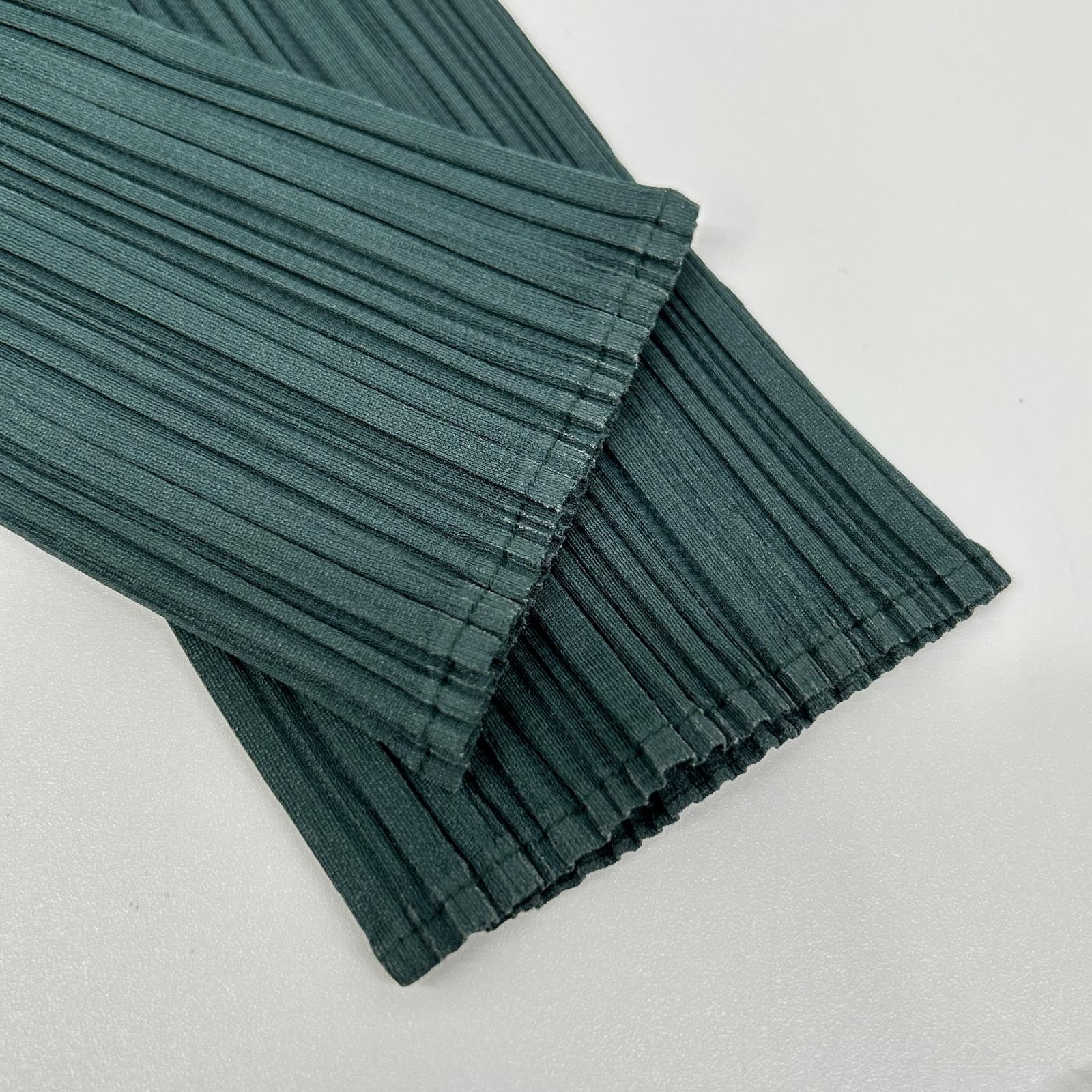 PLEATS PLEASE プリーツプリーズ PP72-JK602 グリーン クルーネック長袖カットソー トップス