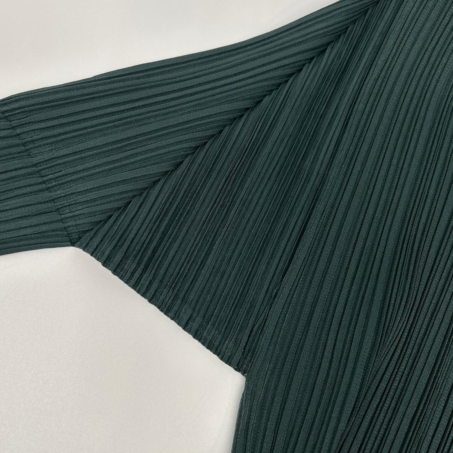 PLEATS PLEASE プリーツプリーズ PP72-JK602 グリーン クルーネック長袖カットソー トップス