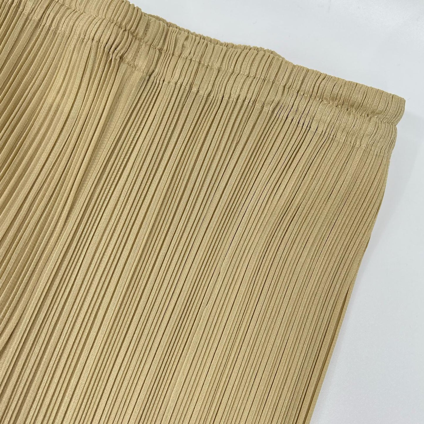 PLEATS PLEASE プリーツプリーズ PP04-JF610 ベージュ ハーフパンツ ボトムス