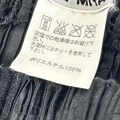 ISSEY MIYAKE イッセイミヤケ IM14FF908 ブラック コーデュロイラインデザインパンツ ボトムス