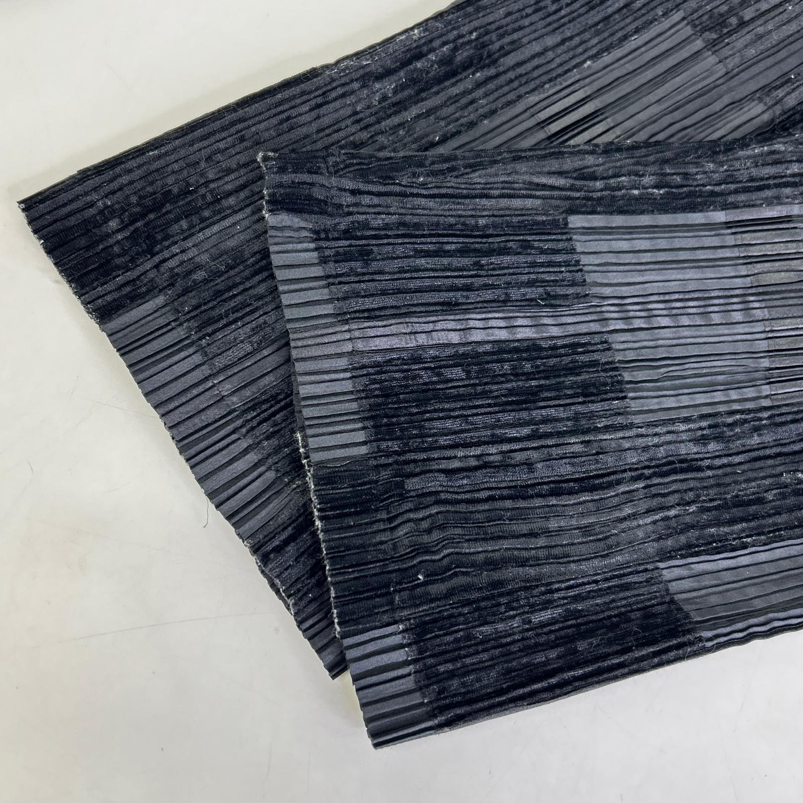 ISSEY MIYAKE イッセイミヤケ IM14FF908 ブラック コーデュロイラインデザインパンツ ボトムス