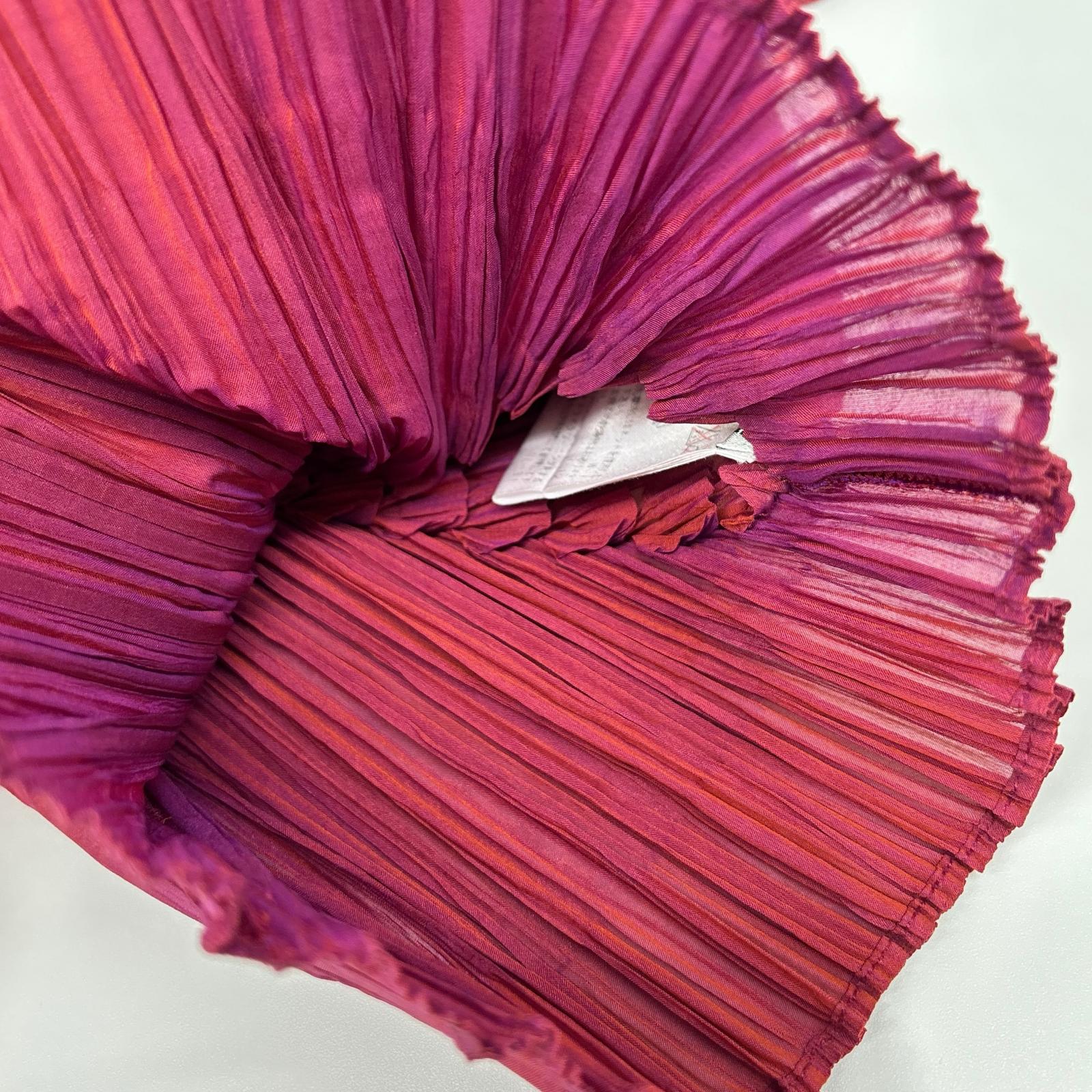 ISSEY MIYAKE イッセイミヤケ IM82-FJ915 ピンク アシンメトリープリーツ半袖トップス トップス