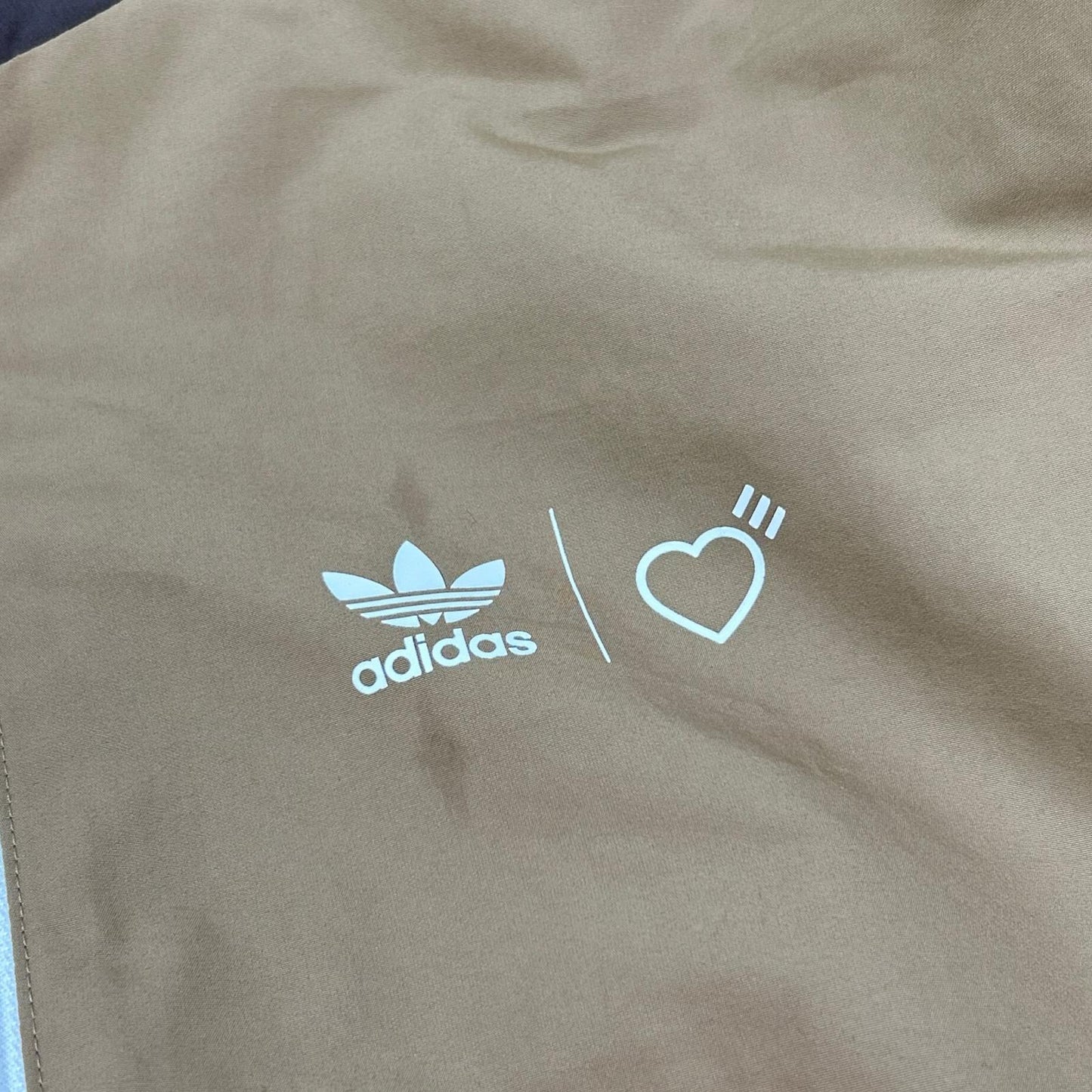 adidas アディダス 【×Human Made】HA9998 ブラウン×オレンジ ウィンドブレーカージャケット ジャケット