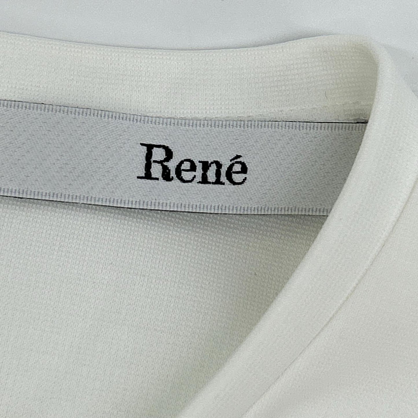 Rene ルネ 26SS 6617040 ホワイト ロゴプレート ハイショルダーブラウス トップス