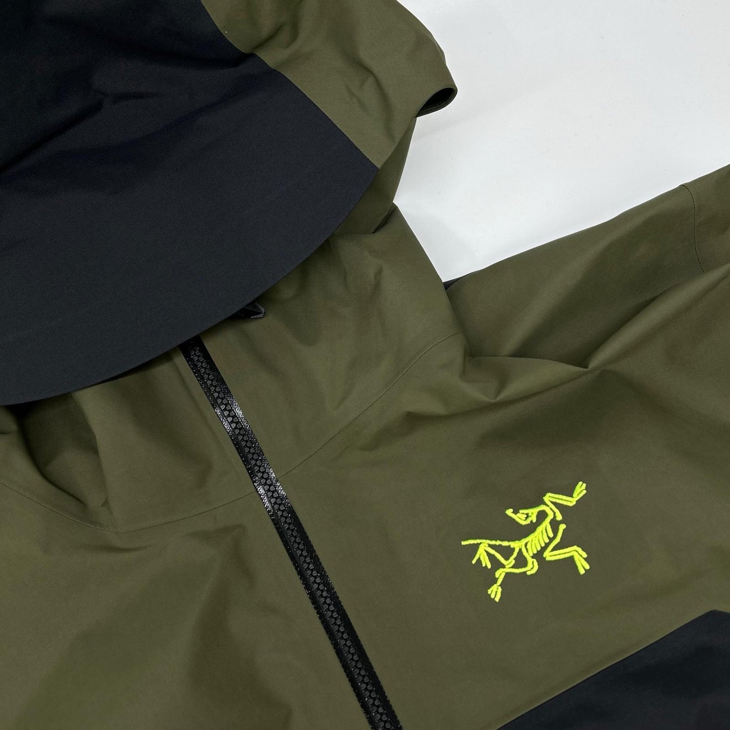 ARC'TERYX アークテリクス X000010004 カーキ×ブラック GORE-TEX Beta Jacket ジャケット