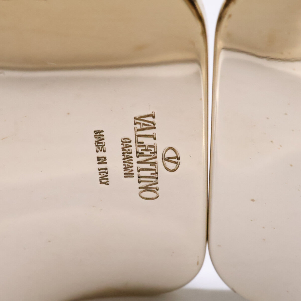 Valentino Garavani ヴァレンティノガラヴァーニ IW2J0760MCM スタッズ スエード/メタル バングル