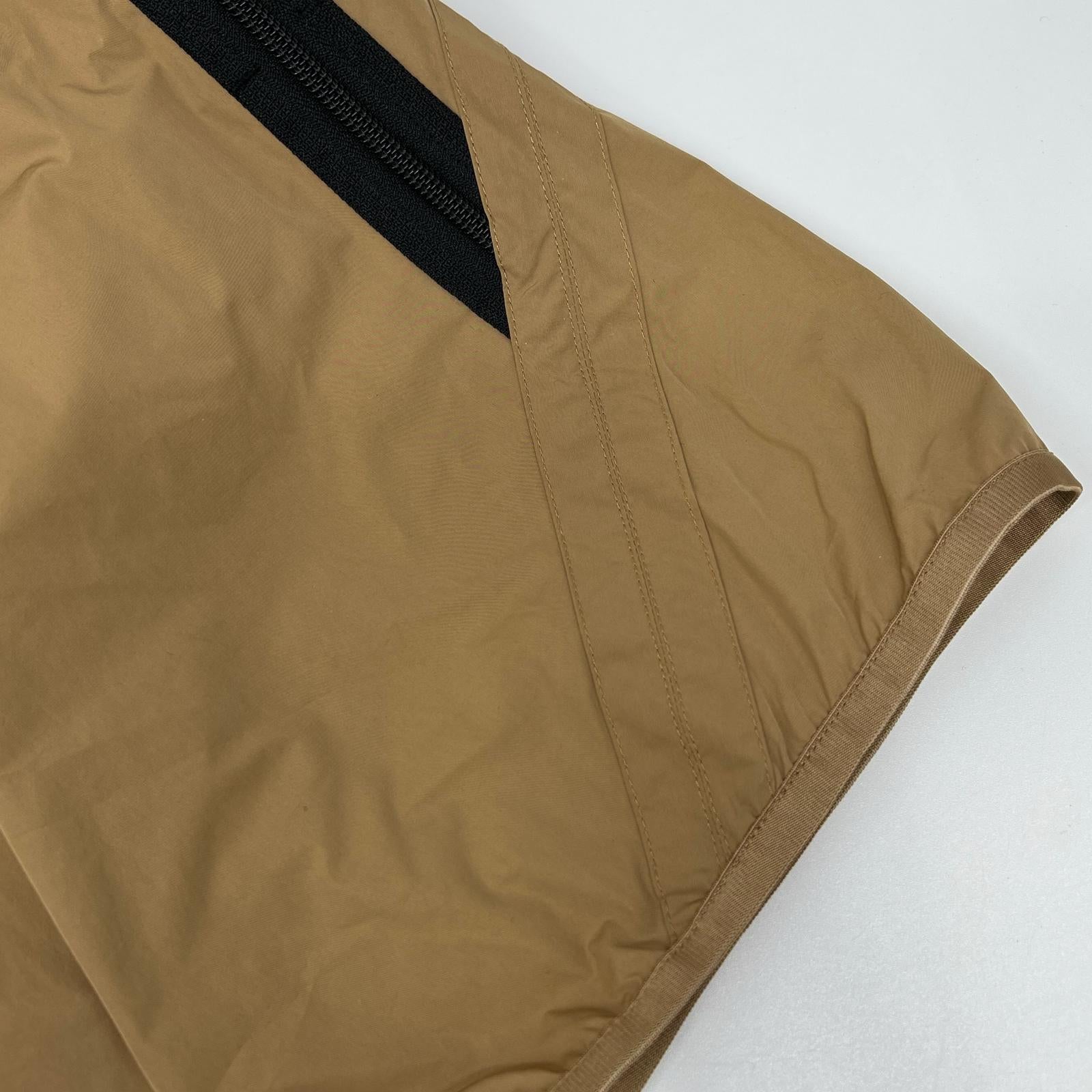 MONCLER モンクレール 20年製 ブラウン PANTALONE BERMUDA ナイロン ラバーロゴ サイドジップショートパンツ ボトムス