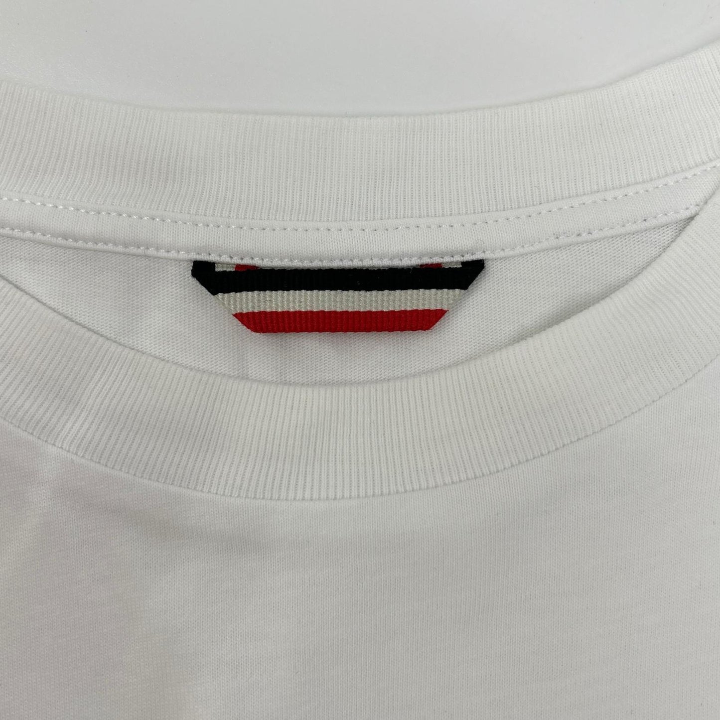 MONCLER モンクレール ホワイト MAGLIA T-SHIRT M/LUNGA ビックワッペン長袖カットソー トップス