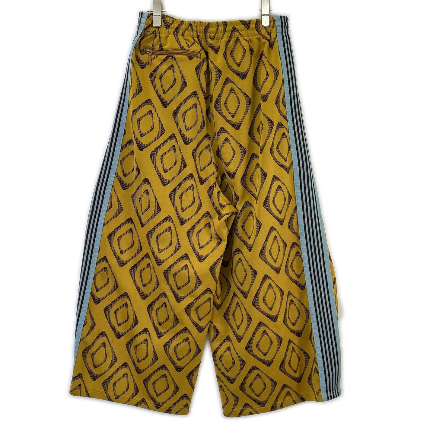 needles ニードルズ 24SS OT1513 イエロー 総柄 H.D. Track Pant/ヒザデルトラックパンツ ボトムス