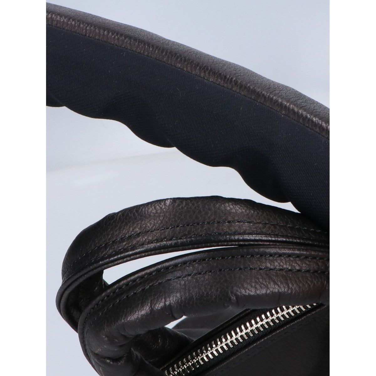 Porter Classic ポータークラシック 新品同様 PC-050-2502 PC RIDERS LEATHER NEWTON HELMET CASE W/LOVE＆PEACE SILVER トートバッグ