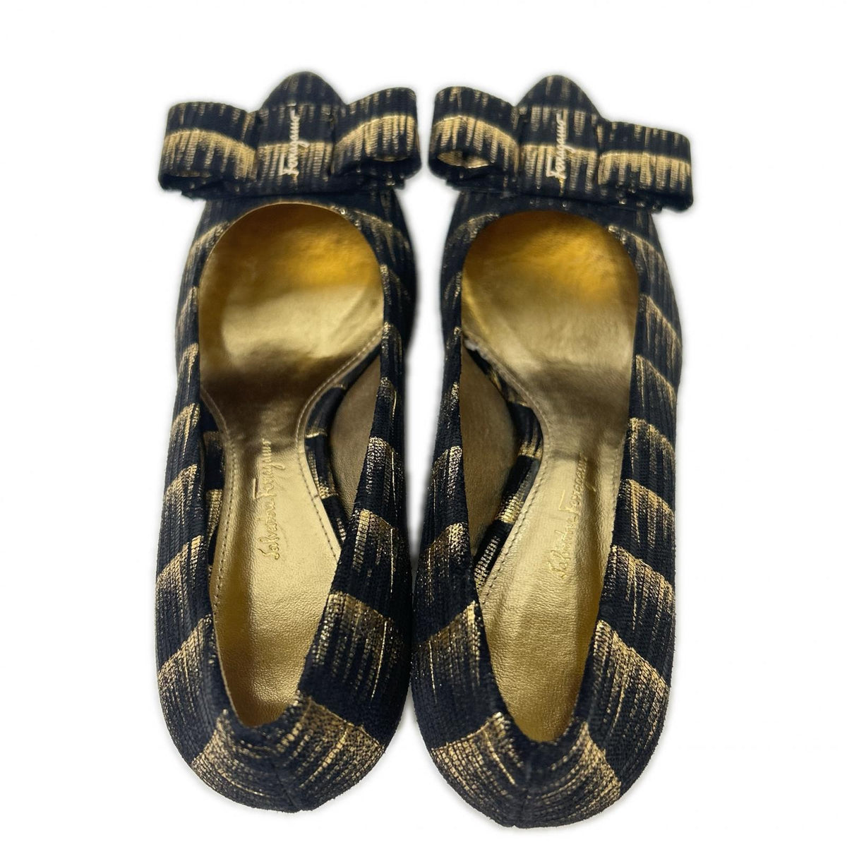 SalvatoreFerragamo サルバトーレフェラガモ 【新品同様】メタル ヴァラリボン チャンキーヒール パンプス シューズ